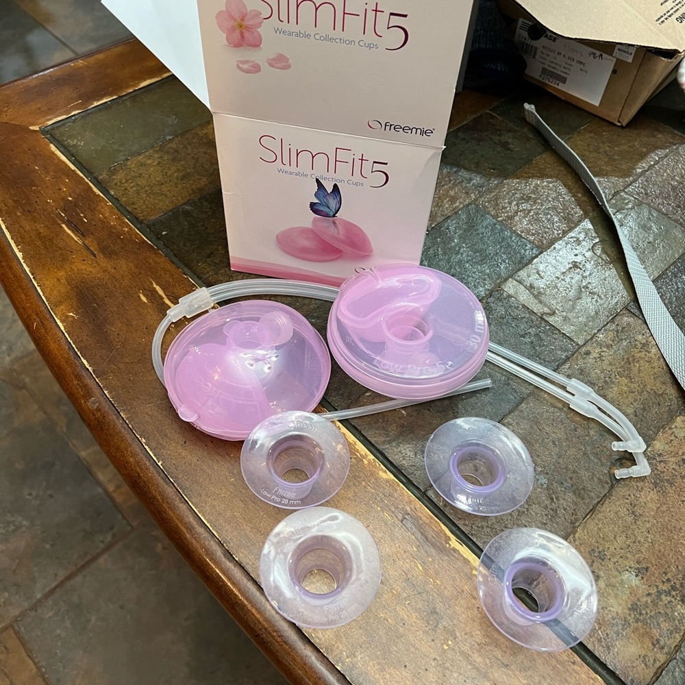 Freemie slim fit breast cups